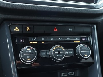 Volkswagen T-Roc I SUV 1.5 TSI ACT 150KM 2019 VW T-Roc 1.5 TSI, Salon Polska, Skóra, Navi, zdjęcie 12