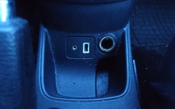 Ford Fiesta VII Hatchback 5d 1.4 Duratec 96KM 2012 Ford Fiesta 2012r, Salonowa, 1.4 Benzyna. Lekko uszkodzony lewy tyl. Jezdz, zdjęcie 14