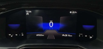 Volkswagen Polo VI Hatchback 5d Facelifting 1.0 MPI 80KM 2022 Volkswagen Polo 1.0MPI 80KM Life SerwisASO Led Virtual App-Connect Clima F, zdjęcie 17