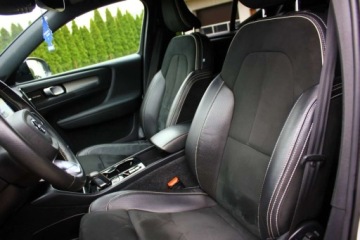 Volvo XC40 2020 Volvo XC 40 T5 PLUG IN HYBRID 262KM R-DESIGN Bezwypadkowy 100 Serwis FV23, zdjęcie 25