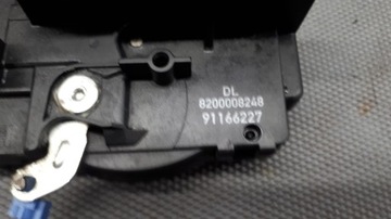 91166227 ZÁMEK DVEŘE PRAVÝ PŘEDNÍ OPEL VIVARO 3PIN