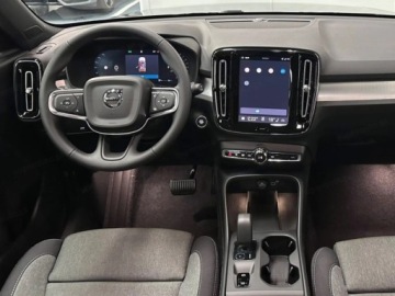 Volvo XC40 Crossover Facelifting 2.0 B3 163KM 2026 VOLVO XC40 B3 Core Suv 2.0 (163KM) 2026, zdjęcie 11