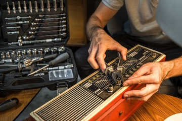 NEO Tools M4K Набор гаражных инструментов, 90 шт. Торцевые ключи Чемодан