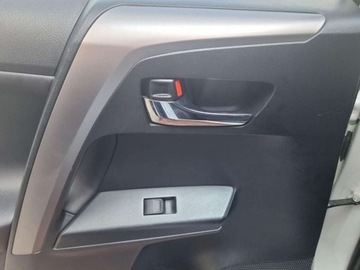 Toyota RAV4 IV MPV Facelifting 2.5 Hybrid 197KM 2016 Toyota RAV4 Toyota RAV4 Hybrid Premium 4x4 2.5 Hybryda 197KM, zdjęcie 22