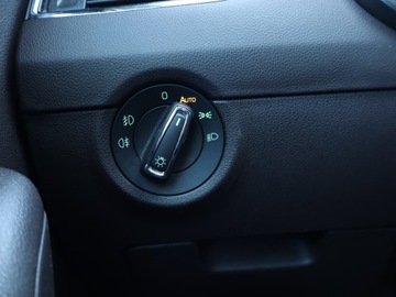 Skoda Octavia III Scout 2.0 TDI 184KM 2017 Skoda Octavia 2.0 TDI, 181 KM, 4X4, DSG, Skóra, zdjęcie 16