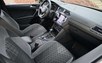 Volkswagen Tiguan II SUV Facelifting 2.0 TDI 200KM 2022 Volkswagen Tiguan 2,0 TDI 200 KM 4x4 R-LINE HEDA UP MATRIX Kamera 360 Nawi, zdjęcie 21