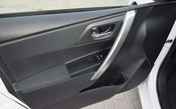 Toyota Auris II Hatchback 5d Facelifting 1.33 Dual VVT-i 99KM 2015 Toyota Auris 1.3B Klima 2015r Oryginal Lakier 2 Kpl Kol Sprowadzony Oplaco, zdjęcie 28
