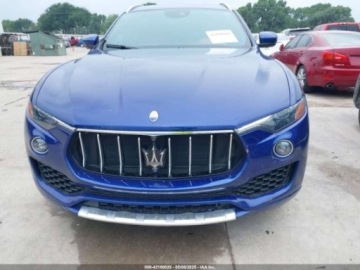 Maserati Levante 2019 Maserati Levante 3.0 s awd Benzyna 424KM, zdjęcie 4