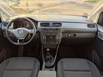 Volkswagen Caddy IV Kombi Maxi 2.0 TDI SCR BlueMotion Technology 102KM 2016 Volkswagen Caddy 2.0 TDI 102KM Maxi 7 osobowy Czujniki Parkowania Salon, zdjęcie 19