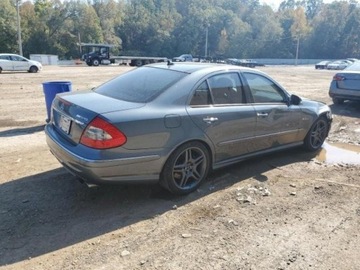 Mercedes Klasa E W211 2008 Mercedes-Benz Klasa E 63 Amg 2008 6.2 Benzyna 507KM, zdjęcie 3