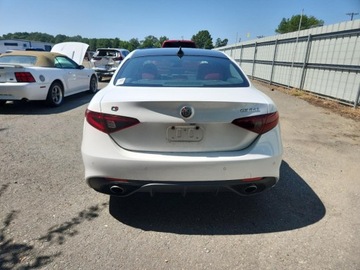 Alfa Romeo Giulia II 2017 Alfa Romeo Giulia Ti 2017 2.0l 2.0 Benzyna 280KM, zdjęcie 2