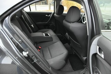 Honda Accord VIII Sedan 2.0 VTEC 156KM 2012 Honda Accord 2.0i-VTEC 156KM Manual X.2012r. Salon, zdjęcie 9