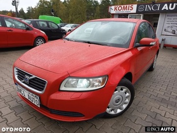 Volvo S40 II 1.6 DRIVe 109KM 2009 Volvo S40 Volvo S40 1.6D DPF DRIVe 1.6 Diesel 109KM, zdjęcie 2