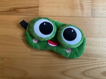 OPASKA NA OCZY MASKA DO SPANIA SNU RELAKSU żabka ŻABA OLDMAN NA GUMCE PLUSZ