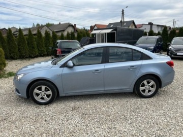 Chevrolet Cruze Sedan 1.6 16V DOHC 124KM 2011 Chevrolet Cruze Przebieg 92tyskm!!! bezwypadkowy 1.6 Benzyna 124KM, zdjęcie 2