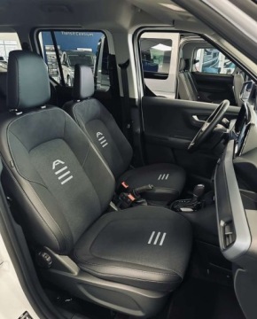 Ford Tourneo Courier II 1.0 EcoBoost 125KM 2025 Ford Tourneo Courier Ford Tourneo Courier 1.0 EcoBoost Active Benzyna 125KM, zdjęcie 4