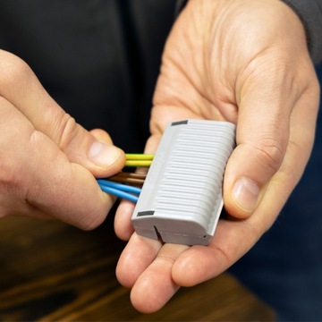 WAGO GELBOX MUFA KABLOWA ŻELOWA PRZELOTOWA NA 3 SZYBKOZŁĄCZKI 0,2-4mm2 IPX8