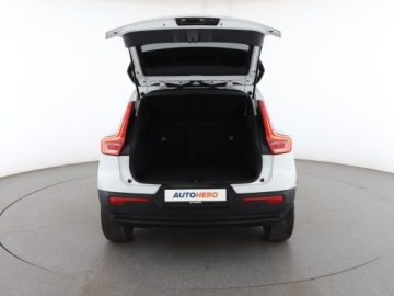 Volvo XC40 Crossover 2.0 D3 150KM 2020 Volvo XC 40 automat, virtual, full led, niski, zdjęcie 18