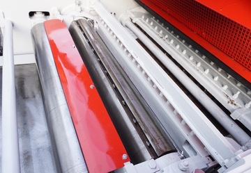 ДВУХСТОРОННИЙ СТРОГАЛЬНЫЙ СТАНОК TOS SVITAVY 80 вал: 2x 810мм двигатели: 18,5кВт и 10кВт