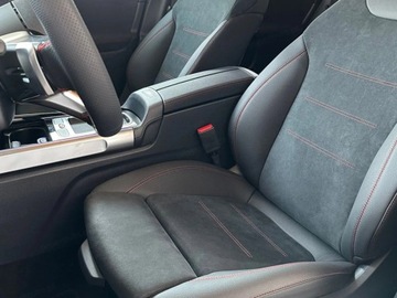 Mercedes GLB SUV Facelifting 2.0 220 190KM 2025 MERCEDES-BENZ GLB 220 4-Matic AMG Line 2.0 (190KM) 2025, zdjęcie 4