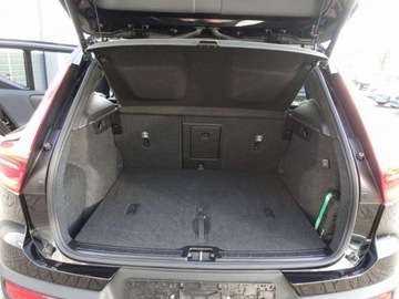 Volvo XC40 2025 VOLVO XC40 B4 Plus Black Edition Suv 2.0 (211 KM) 2025, zdjęcie 14