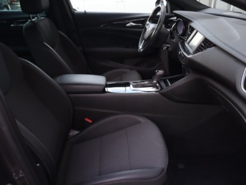 Opel Insignia II Sports Tourer Facelifting 1.5 Diesel 122KM 2021 Opel Insignia 1.5 CDTI, Automat, VAT 23%, Skóra, zdjęcie 8