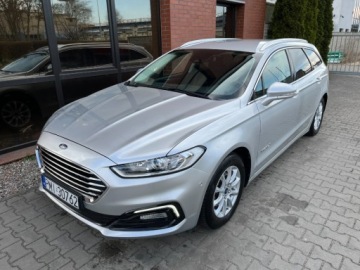 Ford Mondeo V Kombi Facelifting 2.0 Hybrid 187KM 2019 Ford Mondeo 2.0 hybryda 187 KM automat zarej w PL zadbany mozliwa zami