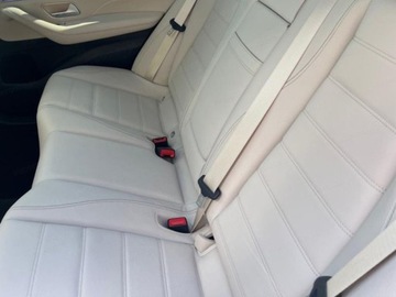 Mercedes GLE V167 SUV Facelifting 2.0 300d 269KM 2025 MERCEDES-BENZ GLE 300 d 4-Matic AMG Line 2.0 (269KM) 2025, zdjęcie 11