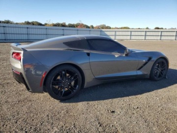 Chevrolet Corvette C7 2016 Chevrolet Corvette Stingray 2LT 2016 6.2l 6.2 Benzyna 455KM, zdjęcie 3