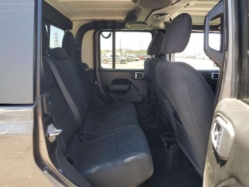 Jeep Gladiator 2022 Jeep Gladiator 2022 Jeep Gladiator Sport 3.6 Benzyna 285KM, zdjęcie 9