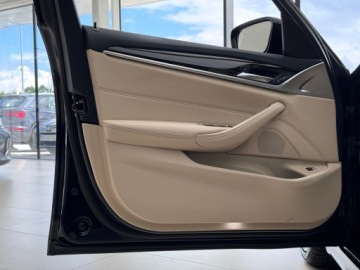 BMW Seria 5 G30-G31 Touring 530i 252KM 2018 BMW 530 xDrive M Sport / 1 właściciel / Salon Pols, zdjęcie 11