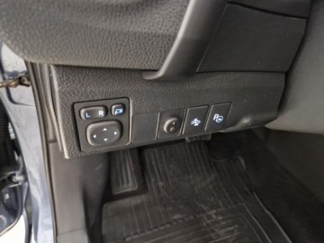 Toyota Auris II Hatchback 5d Facelifting 1.8 Hybrid 136KM 2015 Toyota Auris 1.8 HSD Prestige II (2012-) Toyota Au, zdjęcie 11