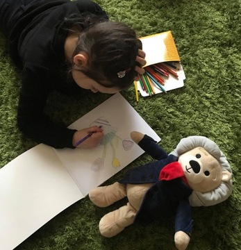 Игрушка, играющая музыку Бетховена - Медведь Людвиг.