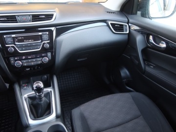 Nissan Qashqai II Crossover 1.2 DIG-T 115KM 2016 Nissan Qashqai 1.2 DIG-T, Salon Polska, zdjęcie 7