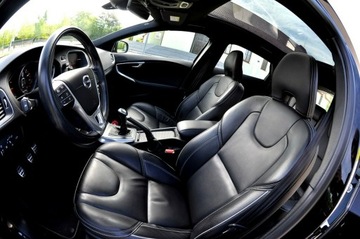 Volvo V40 II 2019 Volvo V40 2.0 T2 122KM RDesign Panorama Skóra, zdjęcie 6
