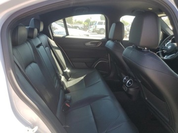 Alfa Romeo Giulia II Sedan Facelifting 2.0 Turbo 280KM 2022 Alfa Romeo Giulia 2022 2.0l 2.0 Benzyna 280KM, zdjęcie 10