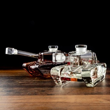 KARAFKA CZOŁG dla Męża, Dziadka - Tank Decanter