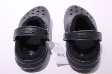 damskie CROCS KLAPKI CZARNE OCIEPLANE rozmiar 38/39