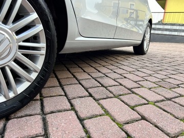 Volkswagen up! Hatchback 5d 1.0 MPI 75KM 2014 Volkswagen up! PANORAMA MaxOpcja CUP 1WŁ 5Drzwi 2014 Tylko 143tyś 1.0 Klima, zdjęcie 17