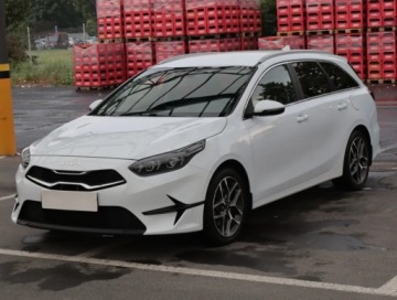 Kia Ceed III Kombi Facelifting 1.5 T-GDI 160KM 2023 Kia Ceed 1.5 T-GDI, Salon Polska, Serwis ASO, zdjęcie 1