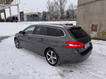 Peugeot 308 II SW 1.2 PureTech 130KM 2017 Peugeot 308 1.2 PureTech 130km GPF Stop &amp; Start Active Business-Paket 2017r, zdjęcie 9