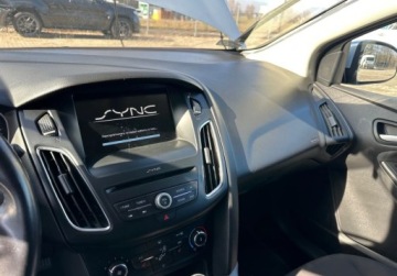 Ford Focus III Kombi Facelifting 2.0 TDCi 150KM 2016 Ford Focus 1.5TDCi 150KM 2016r. auto zarejestrowane i ubezpieczone w Polsce, zdjęcie 10