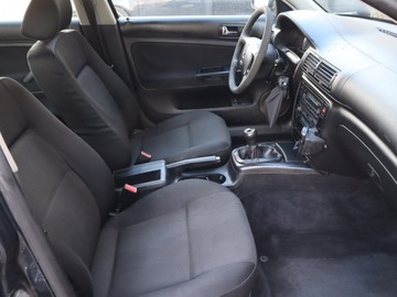 Volkswagen Passat B5 Kombi 1.9 TDI 130KM 2002 VW Passat 1.9 TDI, Klima, Klimatronic, El. szyby, zdjęcie 8