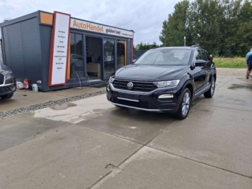 Volkswagen T-Roc I SUV 1.6 TDI 115KM 2020 Volkswagen T-Roc 1,6 TDI 115KM navi elektryka grz. fotele alu led oplacony