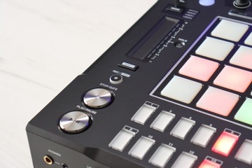 Сэмплер Pioneer DJ DJS 1000 Toraiz Korg RMX