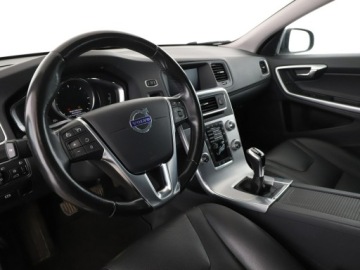 Volvo V60 I Kombi Facelifting 2.0 D2 DRIVE-E 120KM 2018 Volvo V60 FV23%, Czujniki, Navi, Aut.klima,, zdjęcie 13