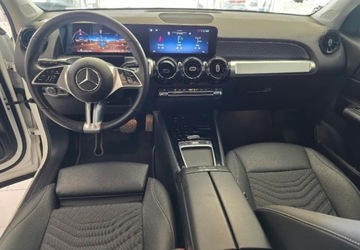 Mercedes GLB SUV 2.0 200d 150KM 2024 Mercedes-Benz GLB Salon Polska diesel 4x4 2.0 Diesel 150KM, zdjęcie 2