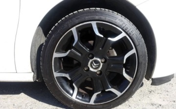 DS 3 Hatchback (Citroen) 1.6 e-HDi 114KM 2013 Citroen DS3 1.6e-HDI 114KM Klimatronik LEDY Serwisowany Oryginalne szyby, zdjęcie 8