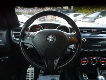 Alfa Romeo Giulietta Nuova II Hatchback 5d 2.0 JTD 16v 170KM 2011 Alfa Romeo Giulietta 1.6 Stan Idealny Gwarancja12m, zdjęcie 15