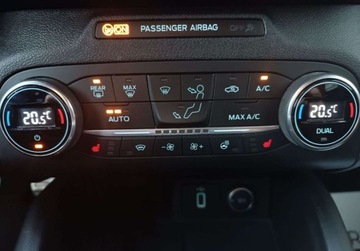 Ford Focus III Sedan Facelifting 1.0 EcoBoost 125KM 2018 Ford Focus 125KM EcoBoost ST-Line SalonPL SerwisASO Iwl. FV23 Gwarancja, zdjęcie 27